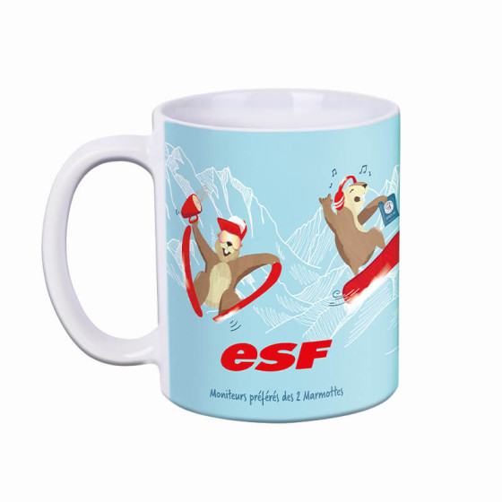 Mug bleu pâle illustré de marmottes qui font du ski et du snowboard en montagne, en partenariat avec l'ESF